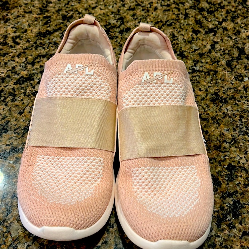 APL blush pink comfy shoes. Size 7 or EUR 37